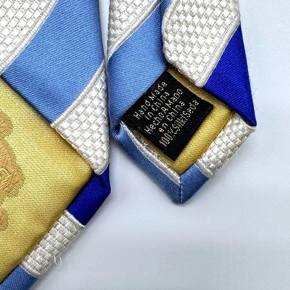 Donald J Trump Signature Collection Blue White Striped 100% Silk Handmade Tie